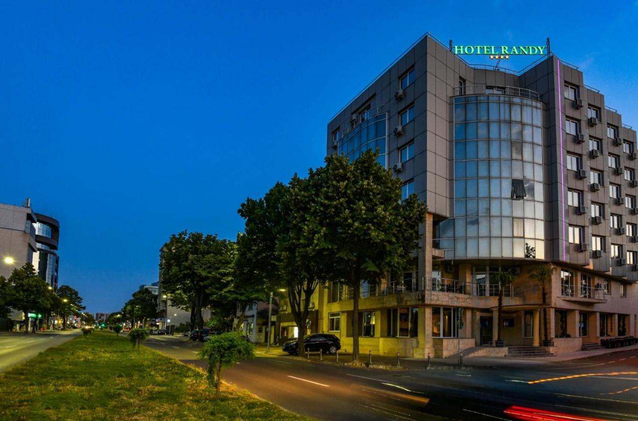Hotel Randy Констанца Екстериор снимка