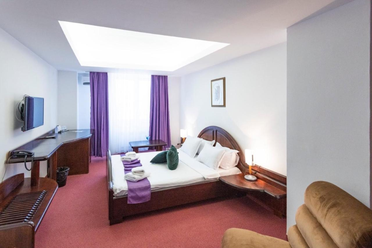 Hotel Randy Констанца Екстериор снимка